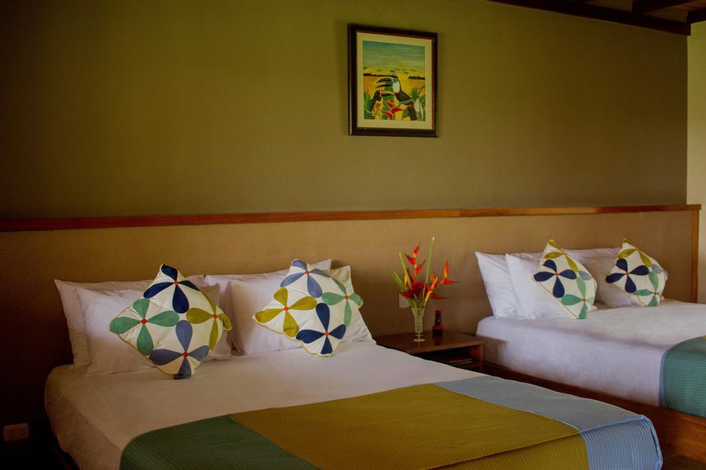 Heliconia Amazon River Lodge Francisco de Orellana Exterior photo